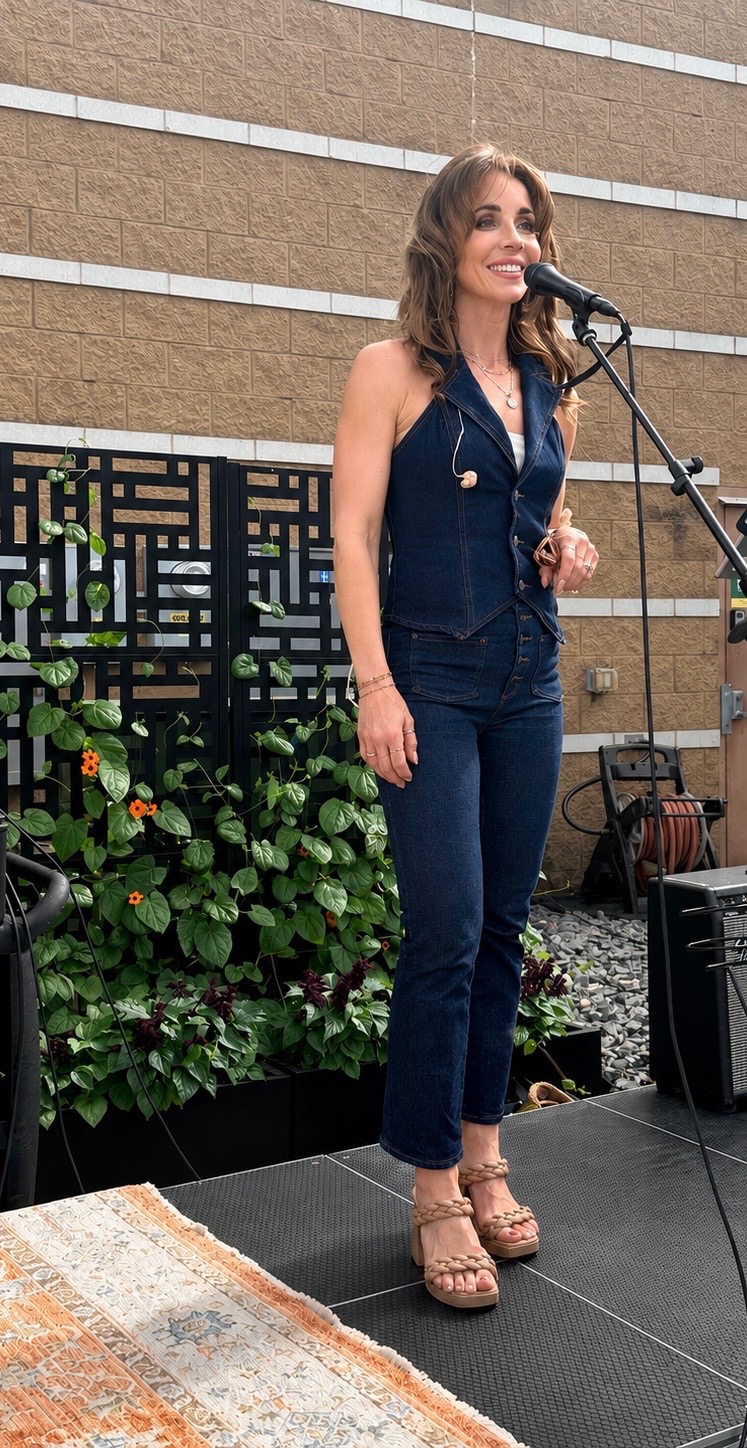 Paige Petersen — Vocalist, Summit Line Entertainment